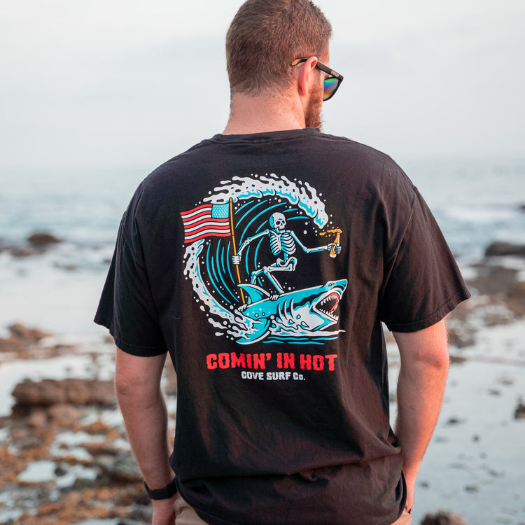 (New) Comin' In Hot Tee - Black